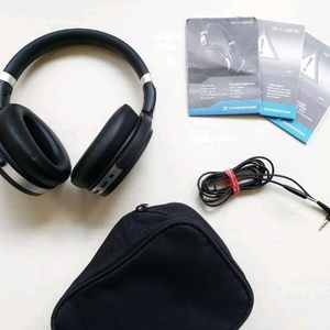 SENNHEISER HEADPHONES